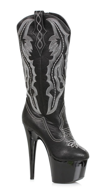 black heeled cowgirl boots